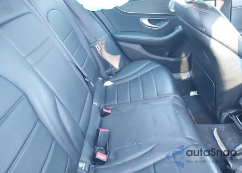 2015 Mercedes-Benz C 300 4Matic/Luxury 4Matic/Sport 4Matic z USA, uszkodzony, nr VIN 55SWF4KB2FU077539